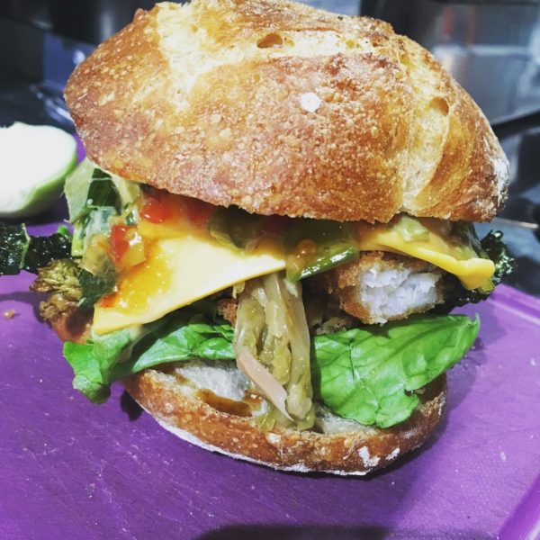 54257396 1198573796971616 3577316258414067712 n 600x600